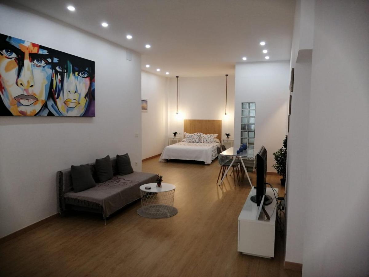 Apartamento Luna De Noviembre Malaga Exterior photo